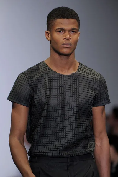 Look 48